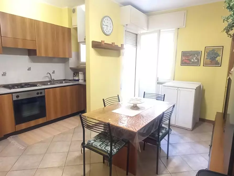 Immagine 3 di Appartamento in vendita  a Camaiore