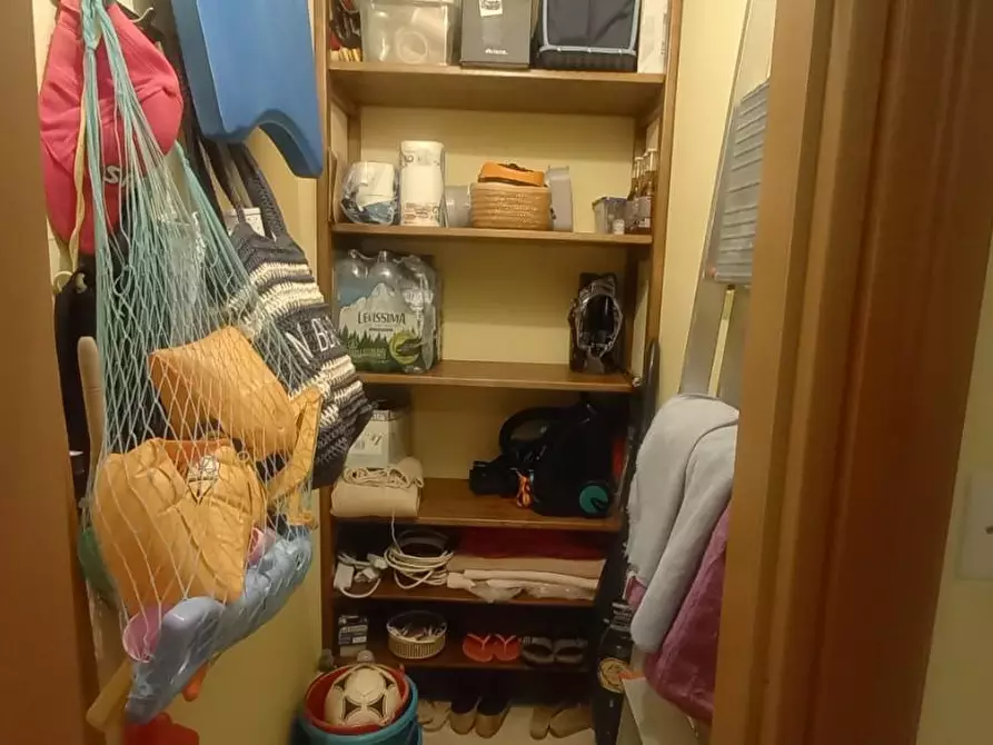 Immagine 19 di Appartamento in vendita  a Camaiore