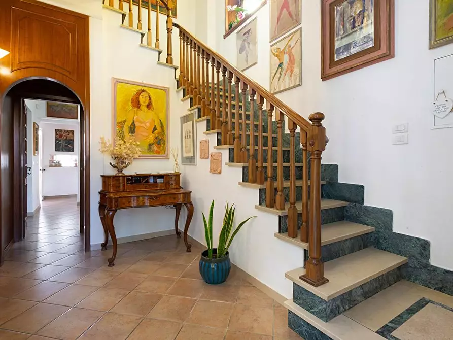 Immagine 3 di Casa indipendente in vendita  a Camaiore