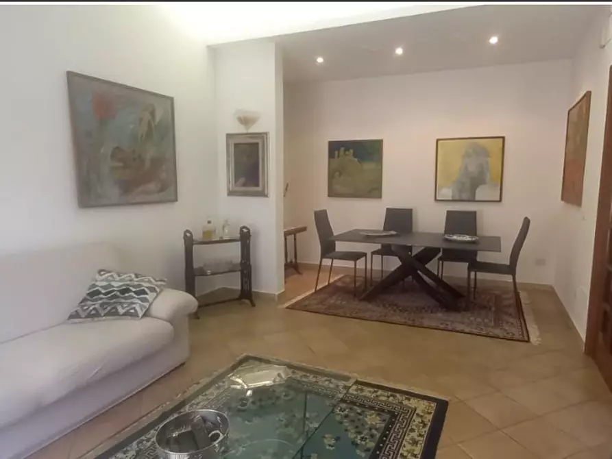 Immagine 42 di Casa indipendente in vendita  a Camaiore