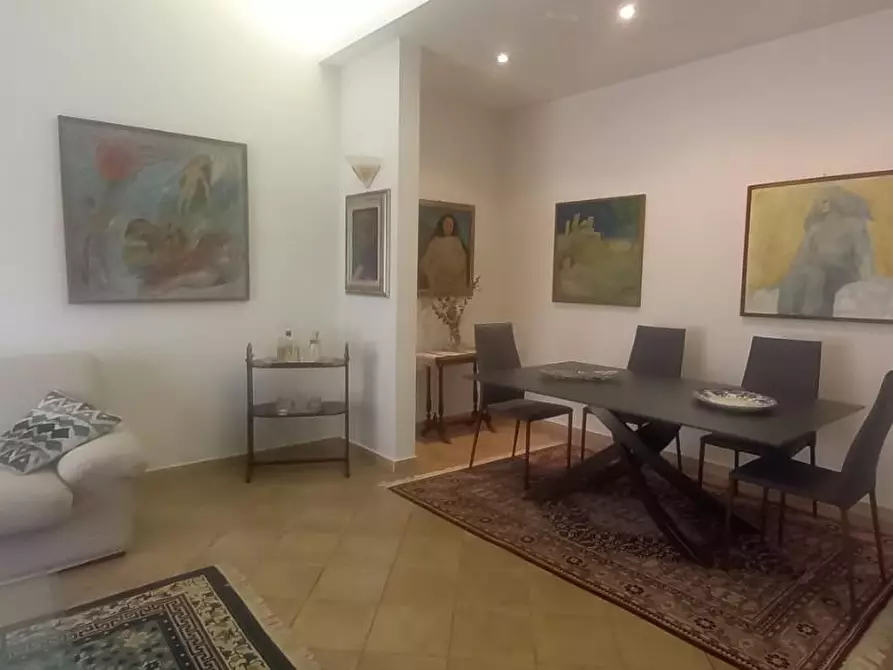 Immagine 2 di Casa indipendente in vendita  a Camaiore