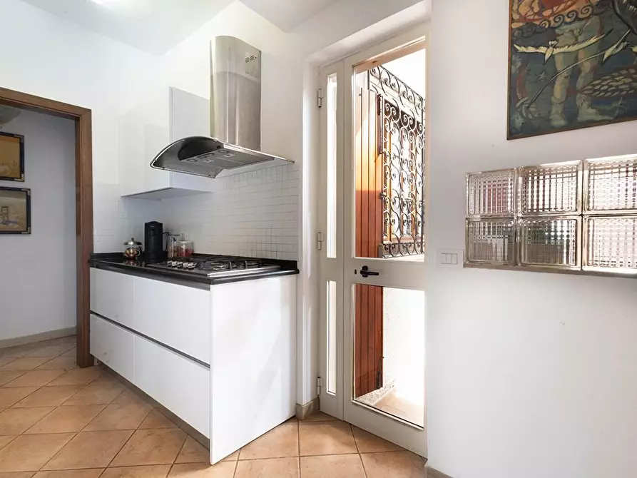 Immagine 10 di Casa indipendente in vendita  a Camaiore