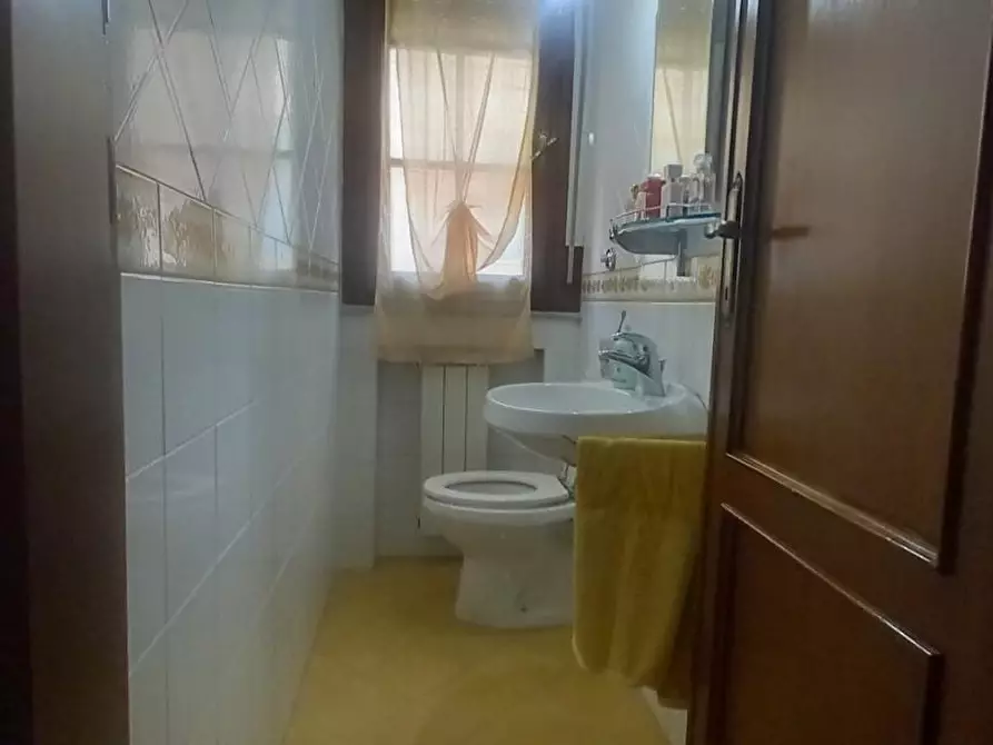 Immagine 37 di Casa indipendente in vendita  a Camaiore