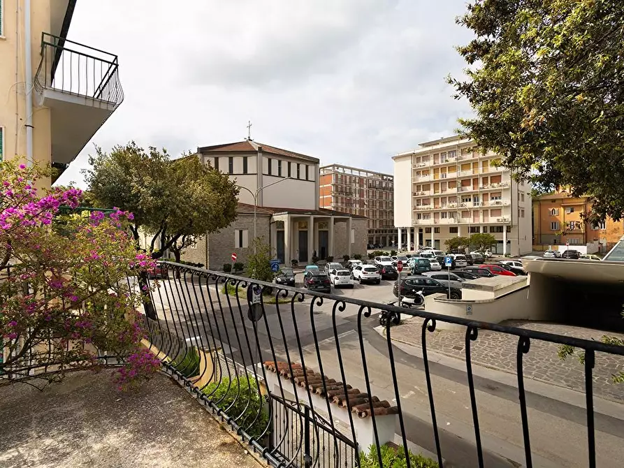 Immagine 44 di Casa indipendente in vendita  a Camaiore