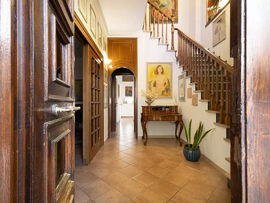 Immagine 2 di Casa indipendente in vendita  a Camaiore