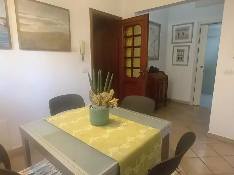 Immagine 13 di Casa indipendente in vendita  a Camaiore