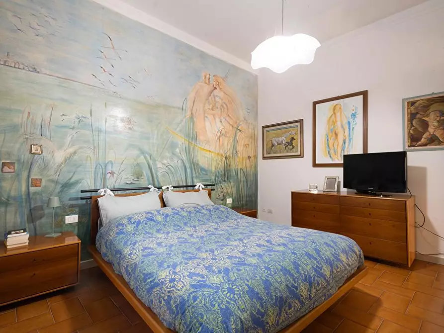 Immagine 27 di Casa indipendente in vendita  a Camaiore