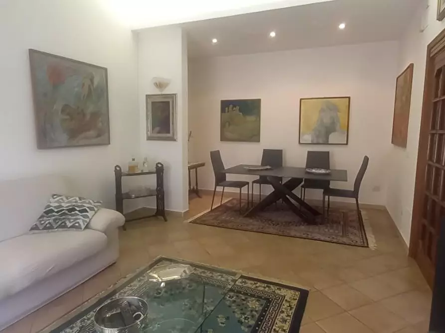 Immagine 4 di Casa indipendente in vendita  a Camaiore