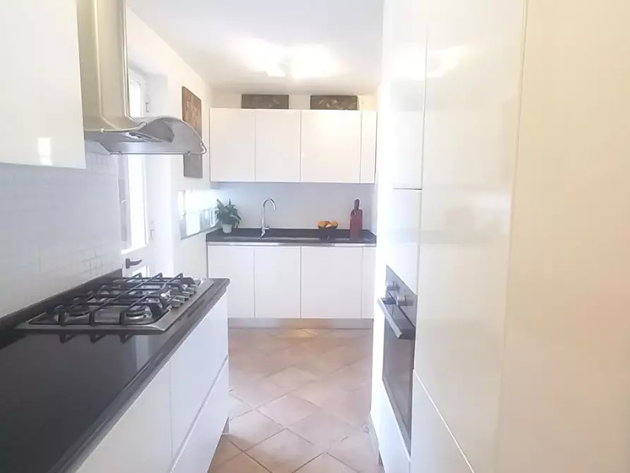 Immagine 17 di Casa indipendente in vendita  a Camaiore