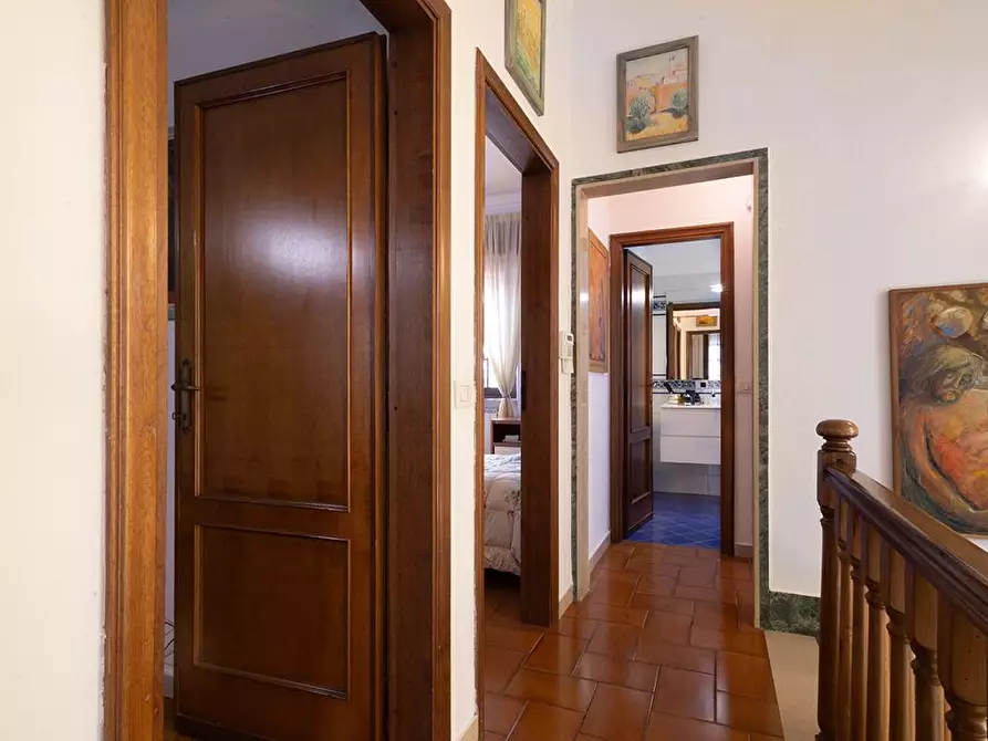 Immagine 24 di Casa indipendente in vendita  a Camaiore