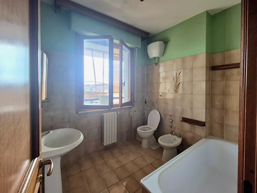 Immagine 13 di Appartamento in vendita  a Capannori