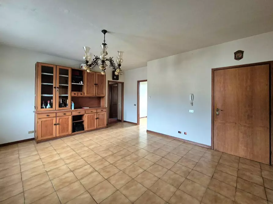 Immagine 2 di Appartamento in vendita  a Capannori