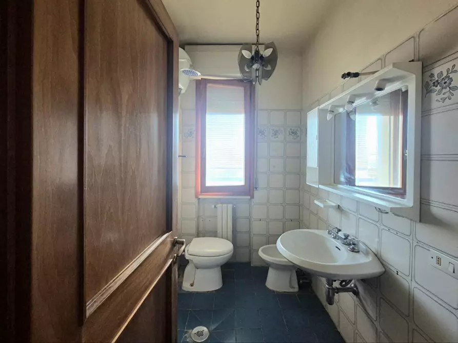 Immagine 14 di Appartamento in vendita  a Capannori