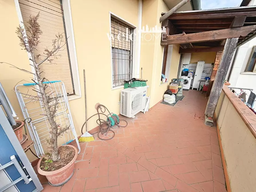 Immagine 31 di Appartamento in vendita  a Campi Bisenzio