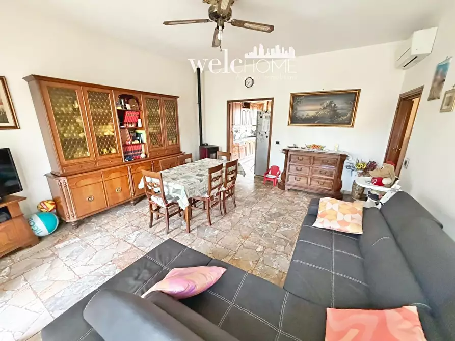 Immagine 20 di Appartamento in vendita  a Campi Bisenzio