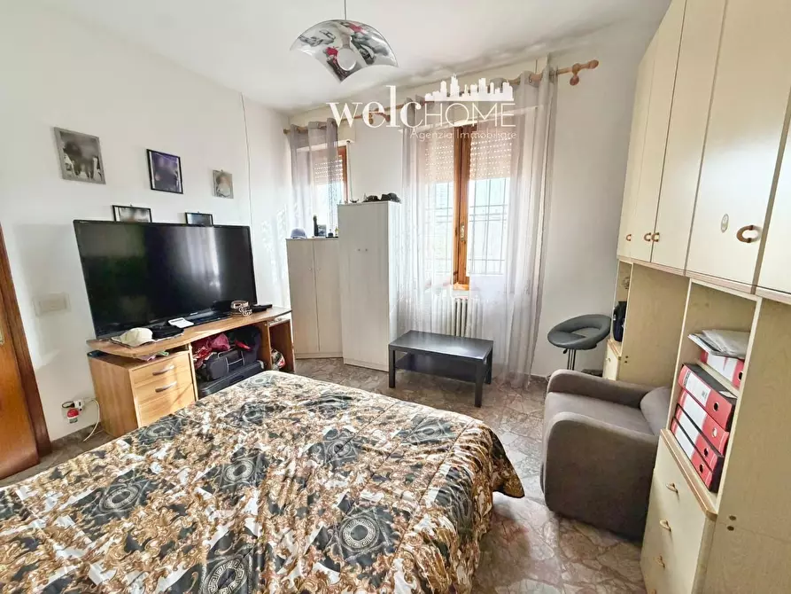 Immagine 26 di Appartamento in vendita  a Campi Bisenzio