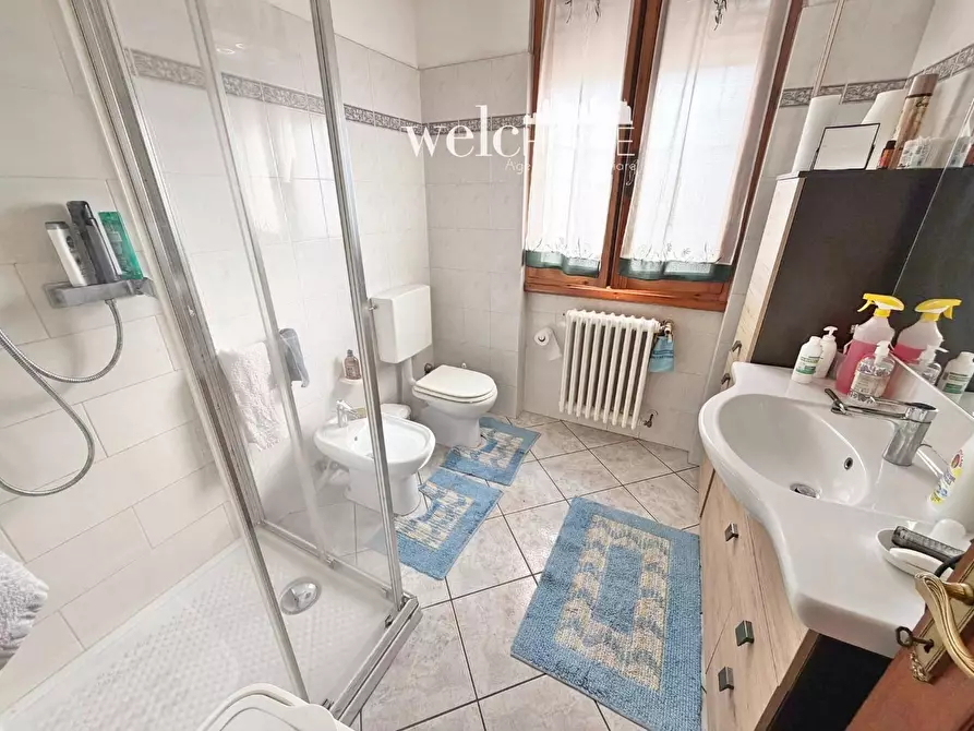 Immagine 15 di Appartamento in vendita  a Campi Bisenzio