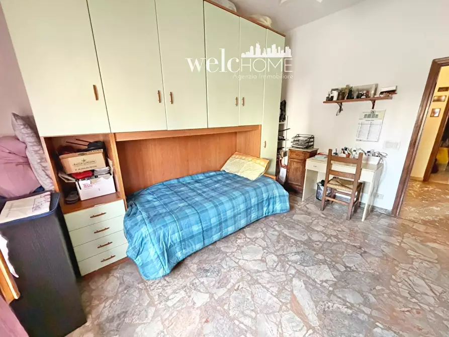 Immagine 27 di Appartamento in vendita  a Campi Bisenzio