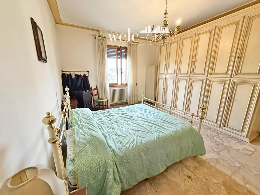 Immagine 24 di Appartamento in vendita  a Campi Bisenzio