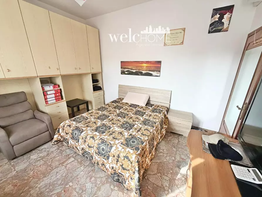 Immagine 12 di Appartamento in vendita  a Campi Bisenzio