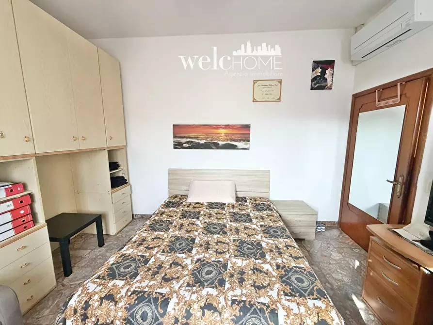 Immagine 11 di Appartamento in vendita  a Campi Bisenzio