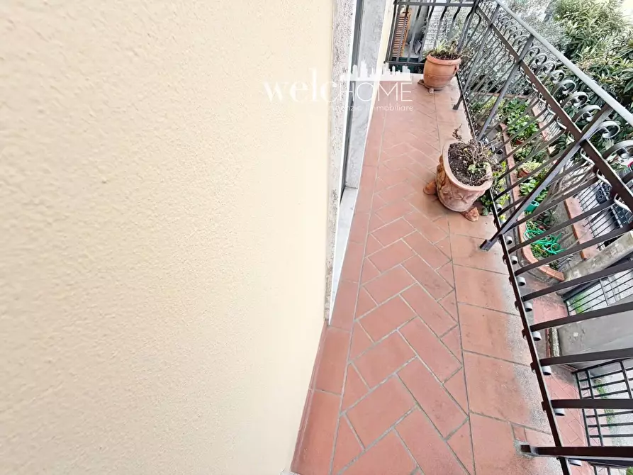 Immagine 17 di Appartamento in vendita  a Campi Bisenzio