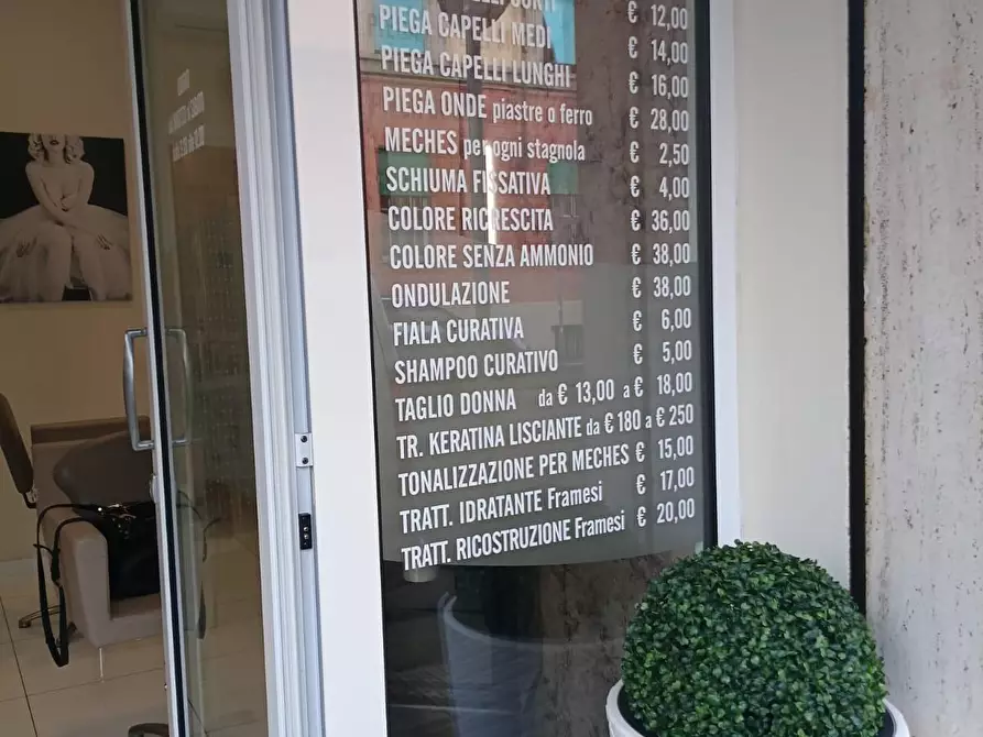 Immagine 4 di Locale commerciale in vendita  a Pisa