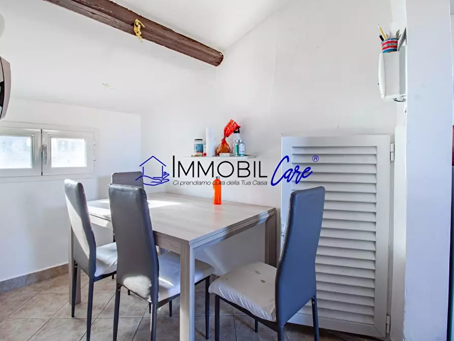 Immagine 2 di Appartamento in vendita  a Livorno