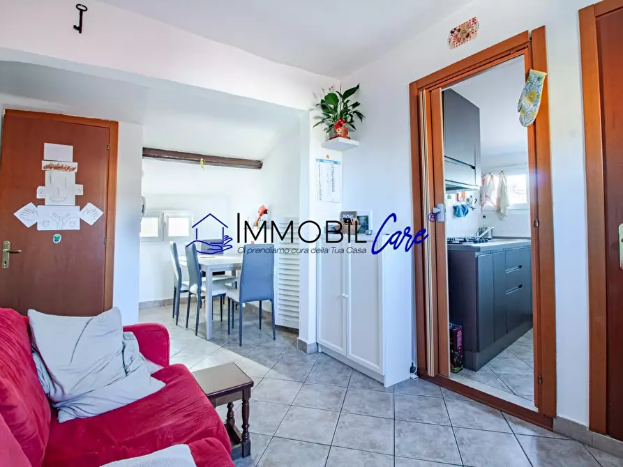 Immagine 4 di Appartamento in vendita  a Livorno