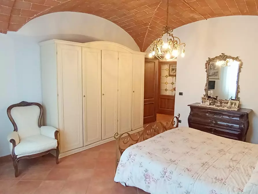 Immagine 17 di Porzione di casa in vendita  a Poggibonsi