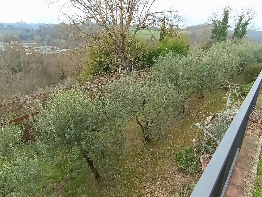 Immagine 33 di Porzione di casa in vendita  a Poggibonsi