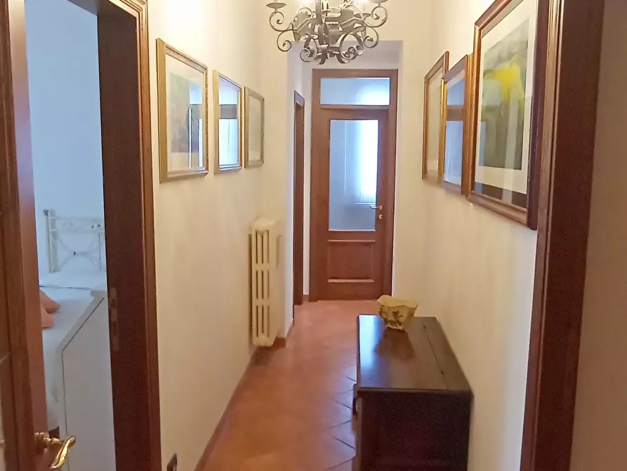 Immagine 11 di Porzione di casa in vendita  a Poggibonsi