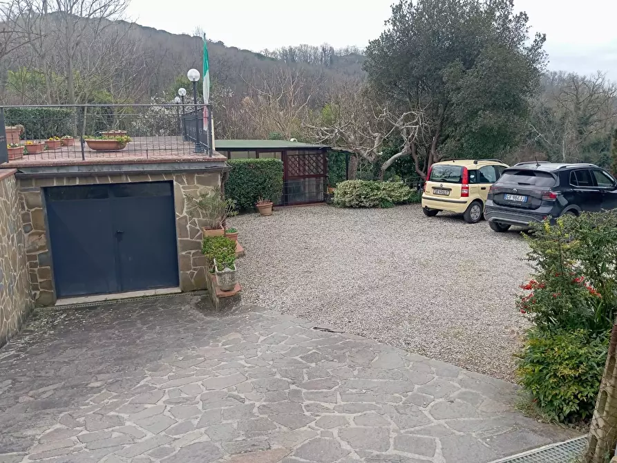 Immagine 35 di Porzione di casa in vendita  a Poggibonsi