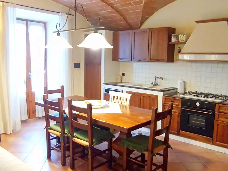 Immagine 9 di Porzione di casa in vendita  a Poggibonsi