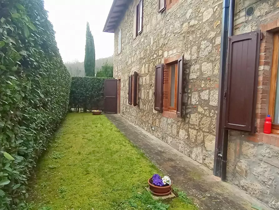 Immagine 28 di Porzione di casa in vendita  a Poggibonsi