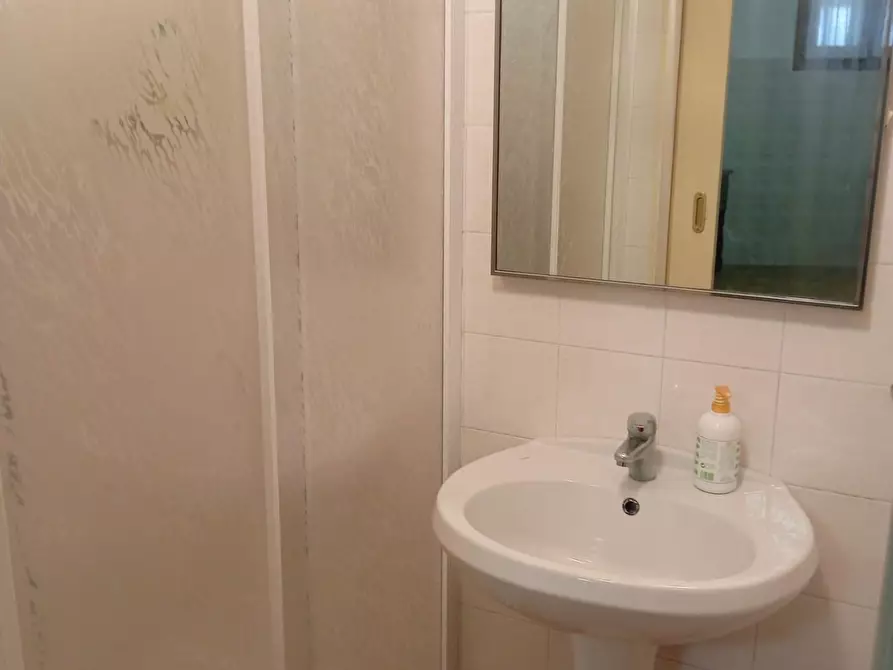 Immagine 38 di Porzione di casa in vendita  a Poggibonsi