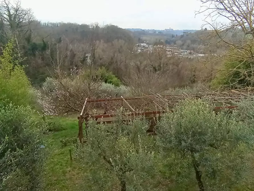 Immagine 32 di Porzione di casa in vendita  a Poggibonsi