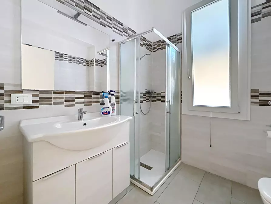 Immagine 17 di Appartamento in vendita  a Pisa