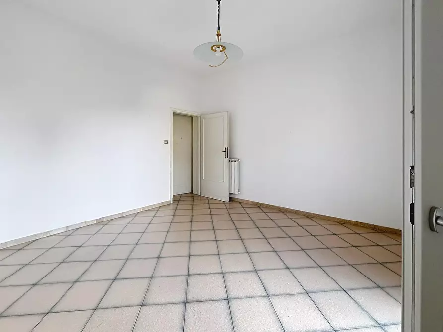 Immagine 10 di Appartamento in vendita  a Pisa