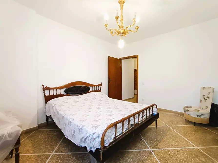 Immagine 17 di Appartamento in vendita  a Pisa