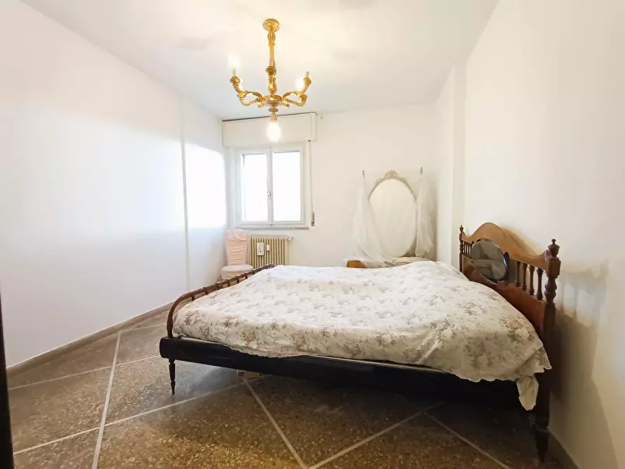 Immagine 16 di Appartamento in vendita  a Pisa