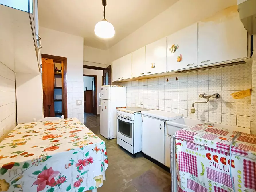 Immagine 10 di Appartamento in vendita  a Pisa