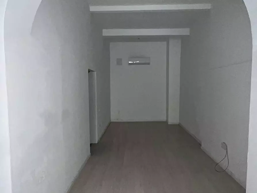 Immagine 5 di Locale commerciale in affitto  a Pontedera
