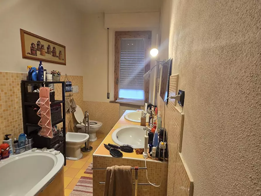 Immagine 14 di Appartamento in vendita  a Siena