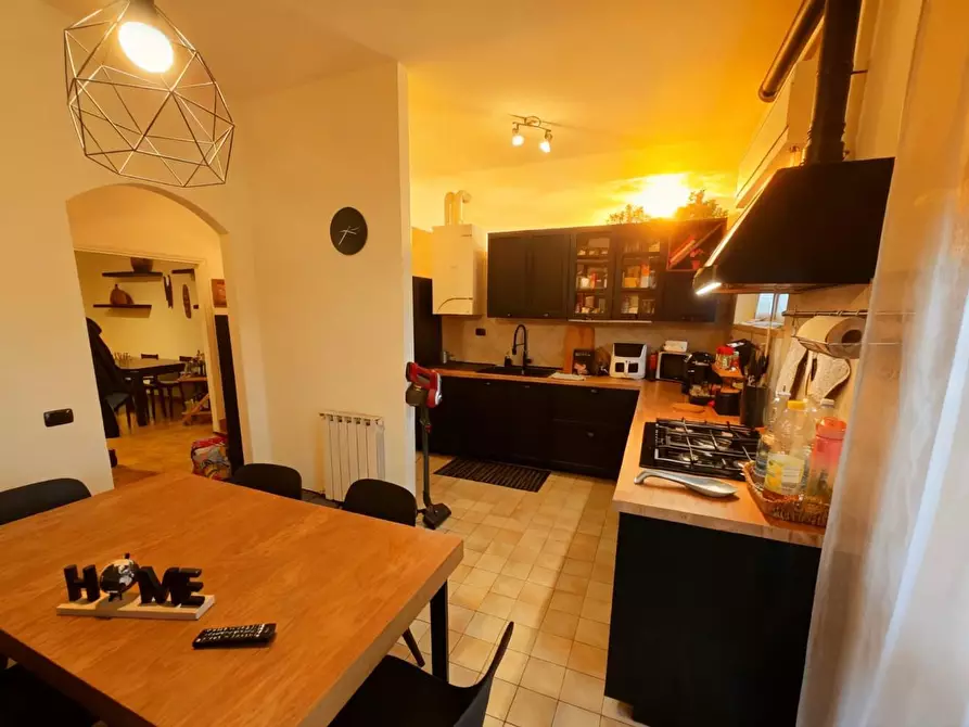 Immagine 3 di Appartamento in vendita  a Siena