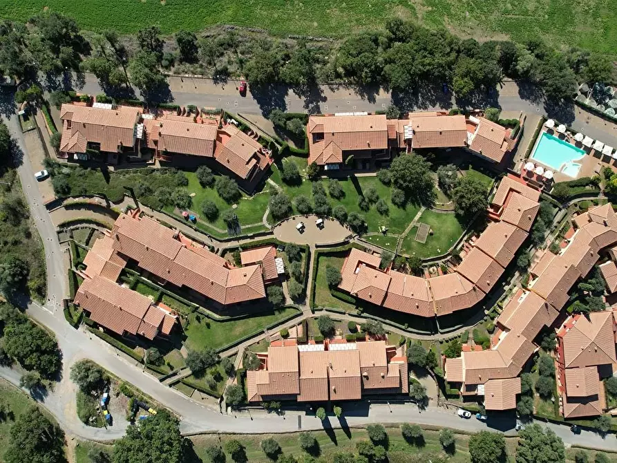 Immagine 2 di Appartamento in vendita  a Scarlino