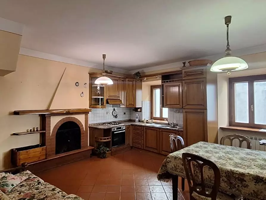 Immagine 1 di Terratetto in vendita  a Borgo A Mozzano