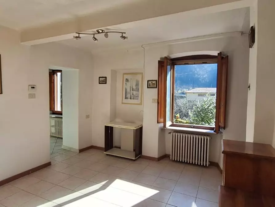 Immagine 1 di Terratetto in vendita  a Borgo A Mozzano