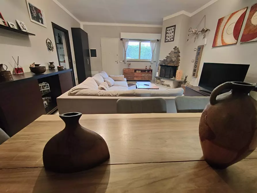 Immagine 26 di Appartamento in vendita  a Viareggio