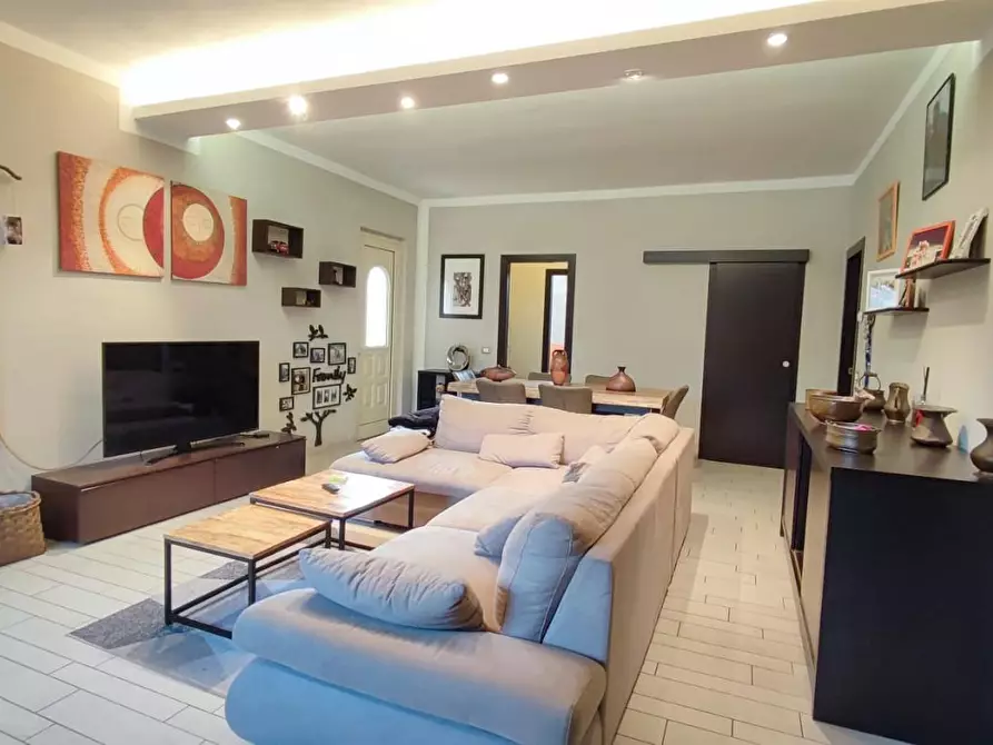 Immagine 4 di Appartamento in vendita  a Viareggio